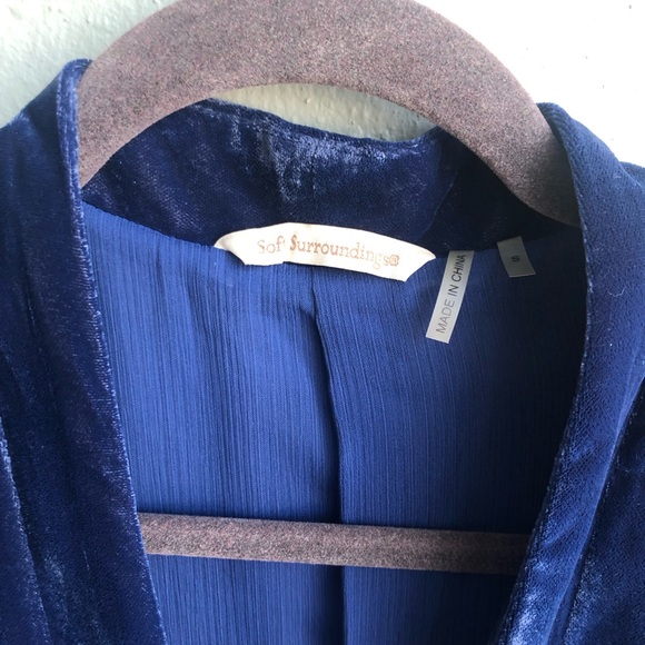 Soft Surrounding Velour Size Small Cover Up Royal Blue - Picture 2 of 9